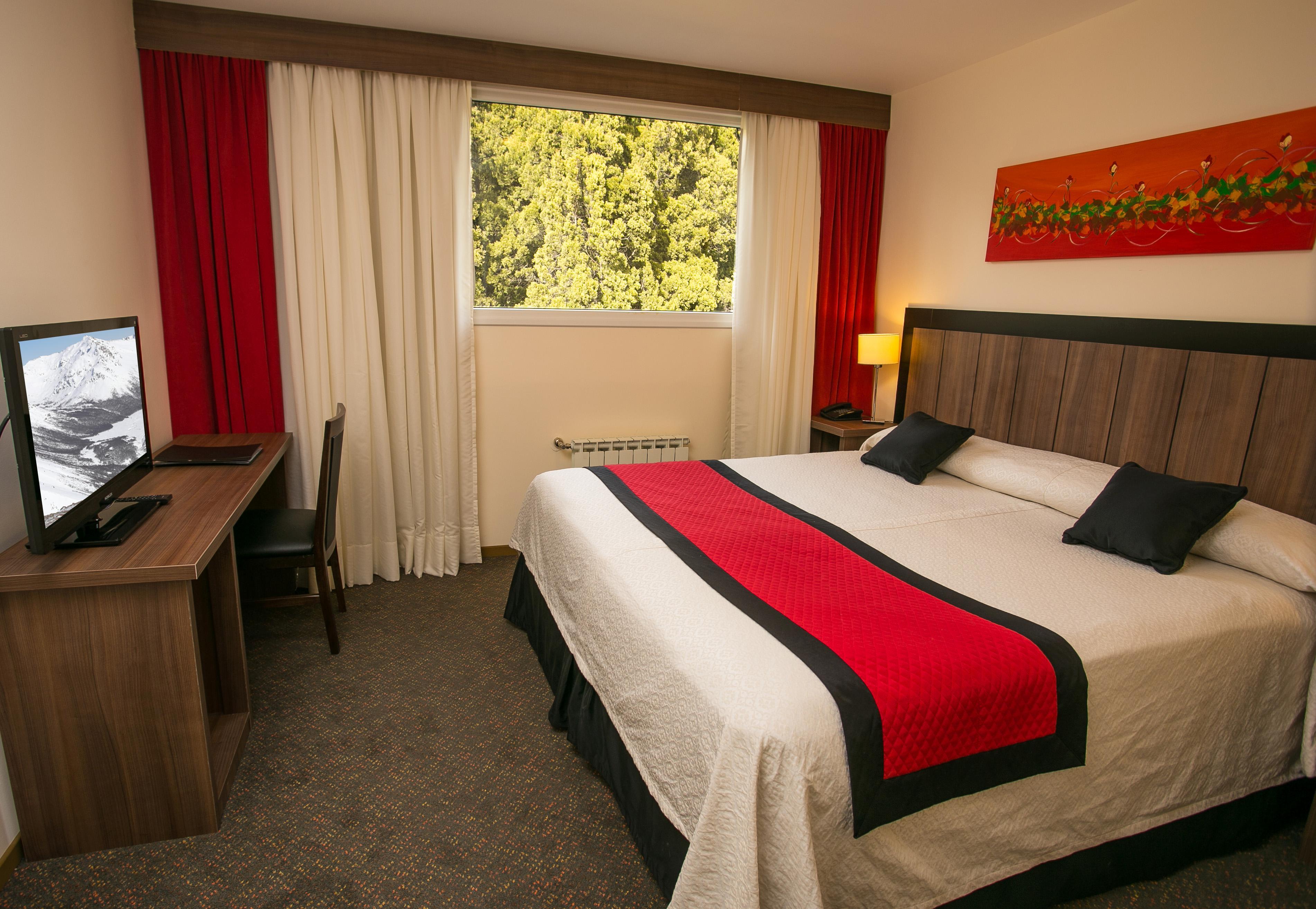 Huinid Pioneros Hotel ซานคาร์ลอส เด บาริโลเช ภายนอก รูปภาพ