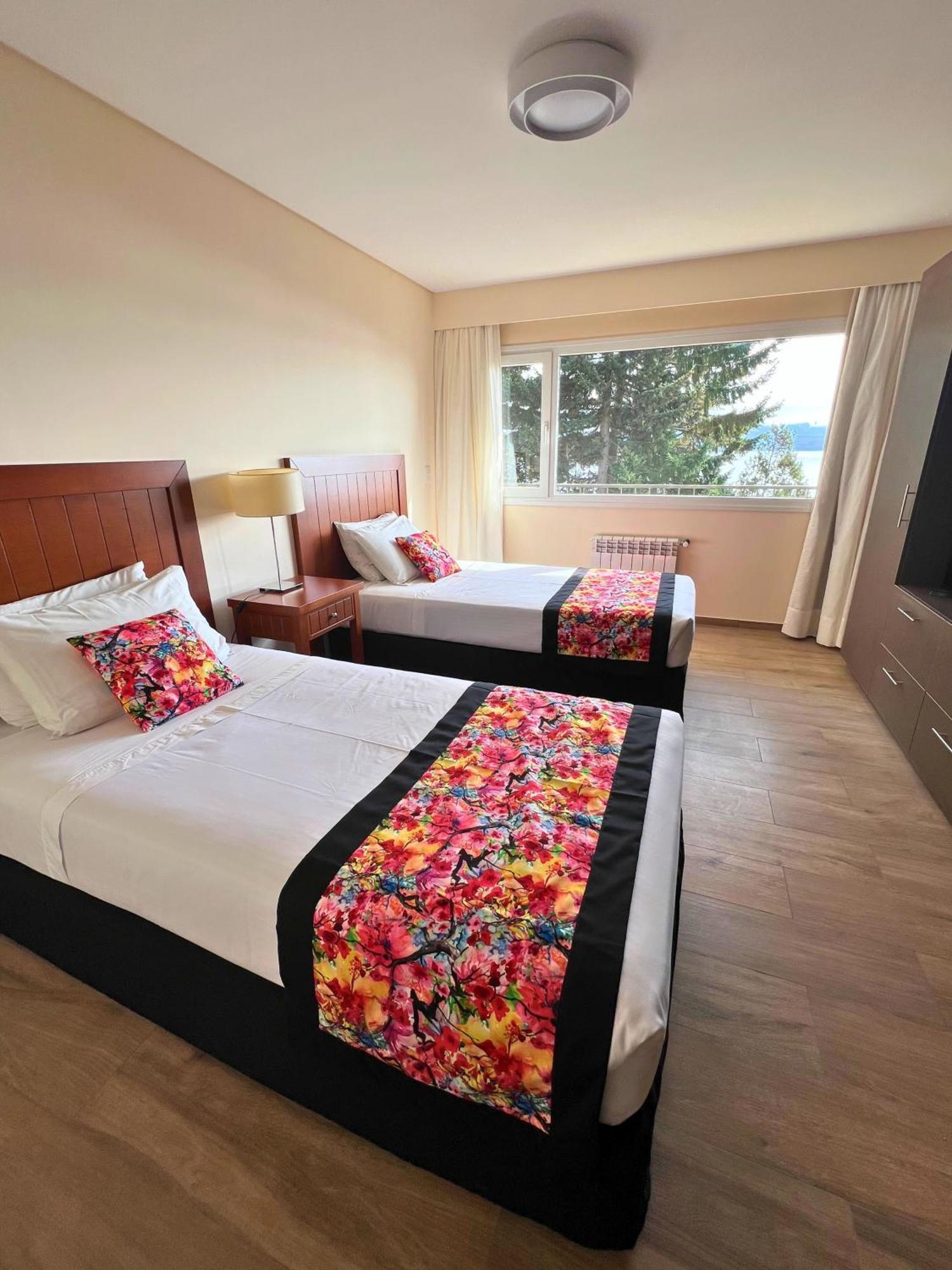 Huinid Pioneros Hotel ซานคาร์ลอส เด บาริโลเช ห้อง รูปภาพ